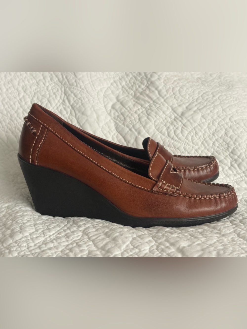 Vintage - late 90’s West coast Brown Leather Women's Wedge Loafer